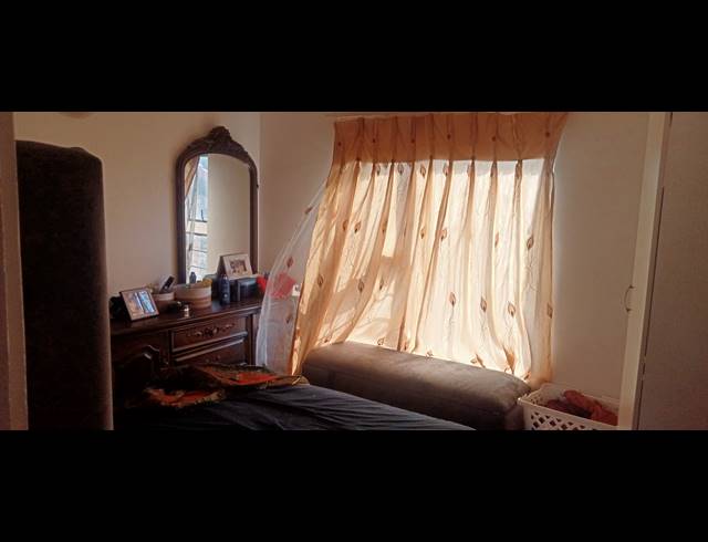 2 BEDROOM TOWNHOUSE FOR SALE IN CASTLEVIEW
